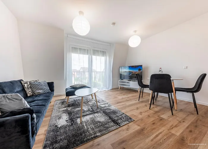 Artdesign - 8 Pers - Naehe Speyer Mannheim Heidelberg